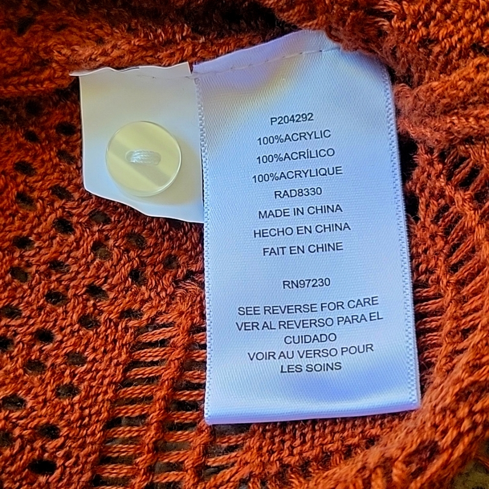 Crochet Crop Top - Picture 3 of 5